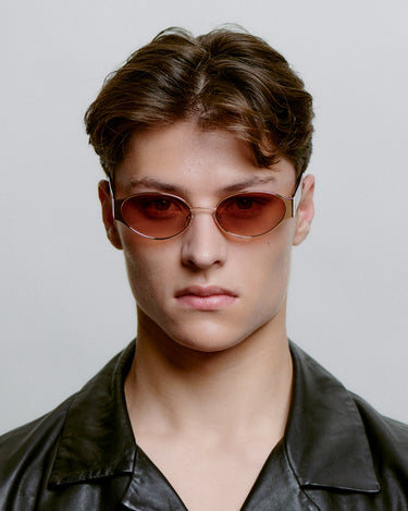 Lysebrun metal A.Kjærbede solbriller, med hængsler, på herre